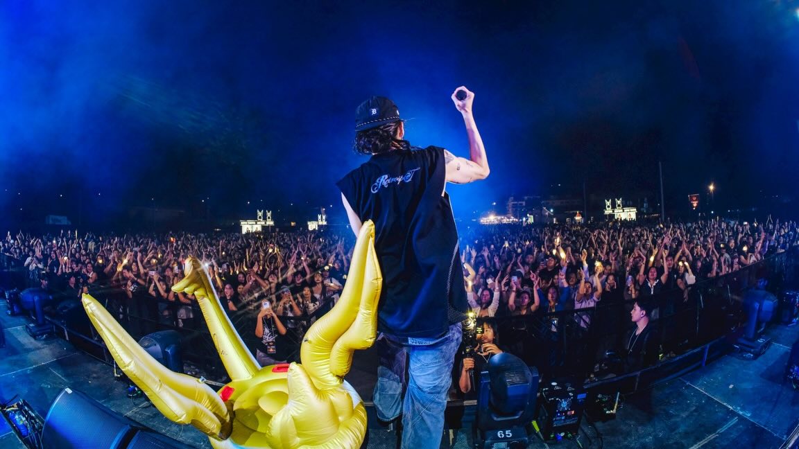 เก้า - จิรายุ ละอองมณี