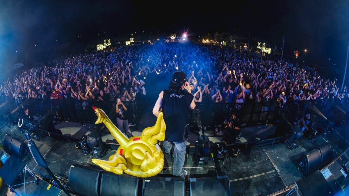 เก้า - จิรายุ ละอองมณี