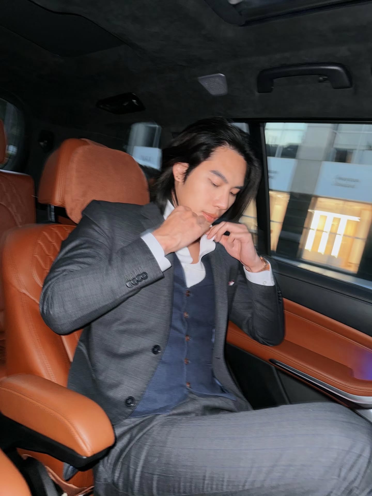 แม็กซ์ - ณัฐพล ดิลกนวฤทธิ์