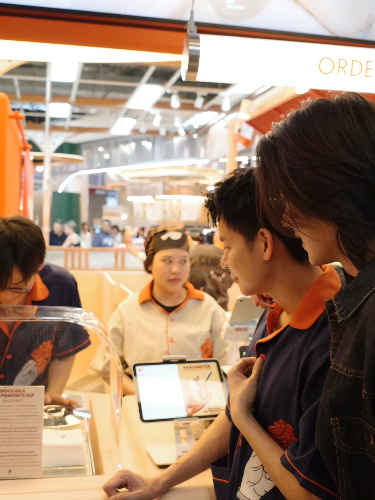 แม็กซ์ - ณัฐพล ดิลกนวฤทธิ์