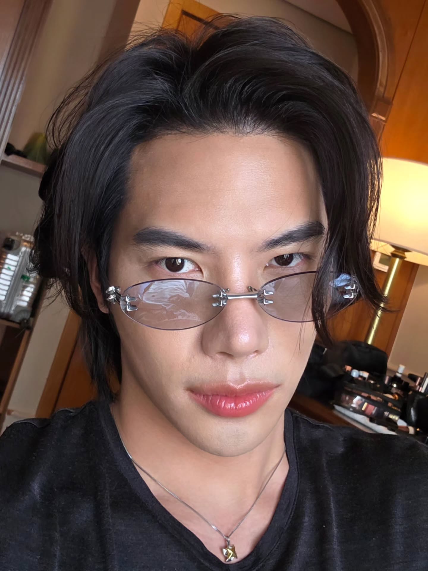 แม็กซ์ - ณัฐพล ดิลกนวฤทธิ์