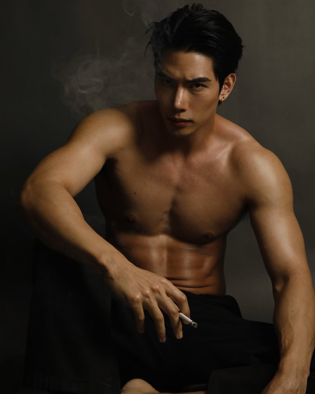 แม็กซ์ - ณัฐพล ดิลกนวฤทธิ์