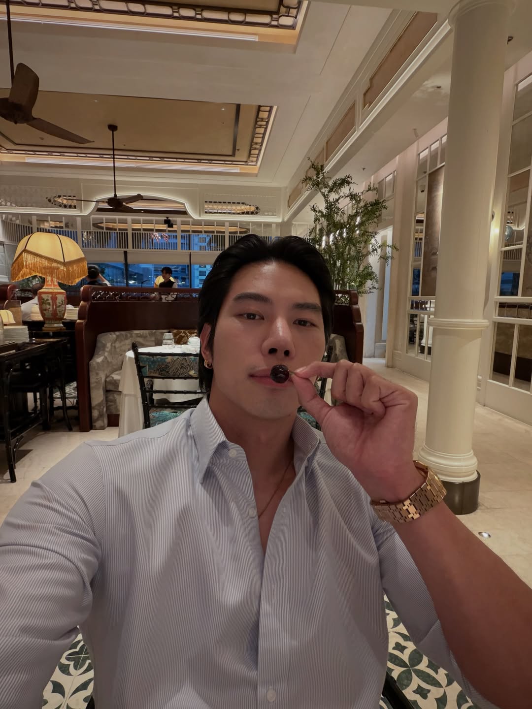 แม็กซ์ - ณัฐพล ดิลกนวฤทธิ์