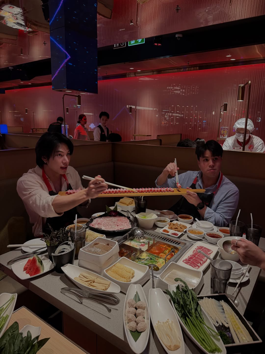 แม็กซ์ - ณัฐพล ดิลกนวฤทธิ์