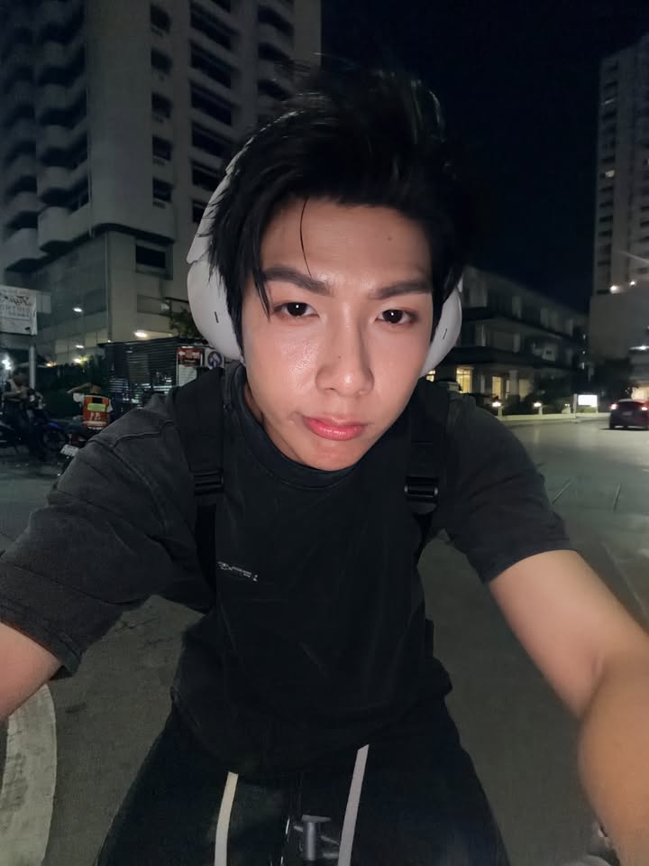 ปาล์ม - พีรวิชญ์ พินธะ