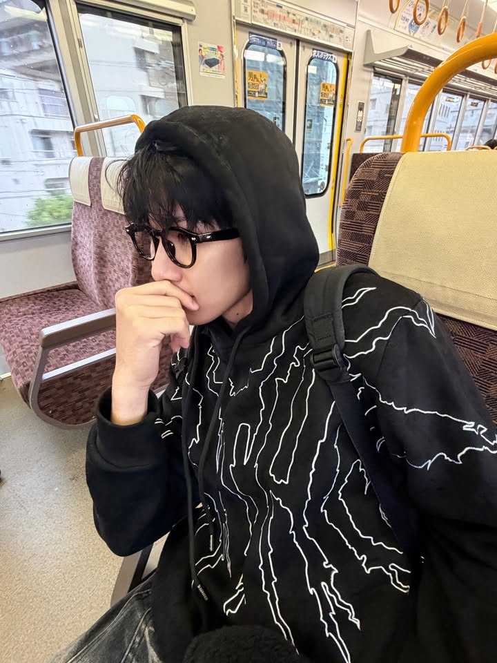 ปาล์ม - พีรวิชญ์ พินธะ