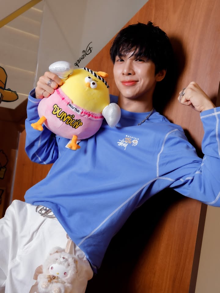 ปาล์ม - พีรวิชญ์ พินธะ