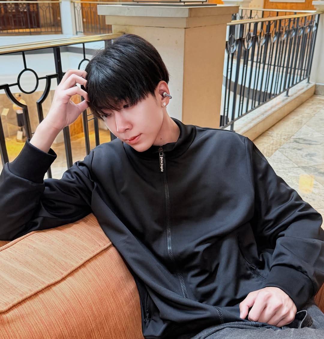 ปาล์ม - พีรวิชญ์ พินธะ