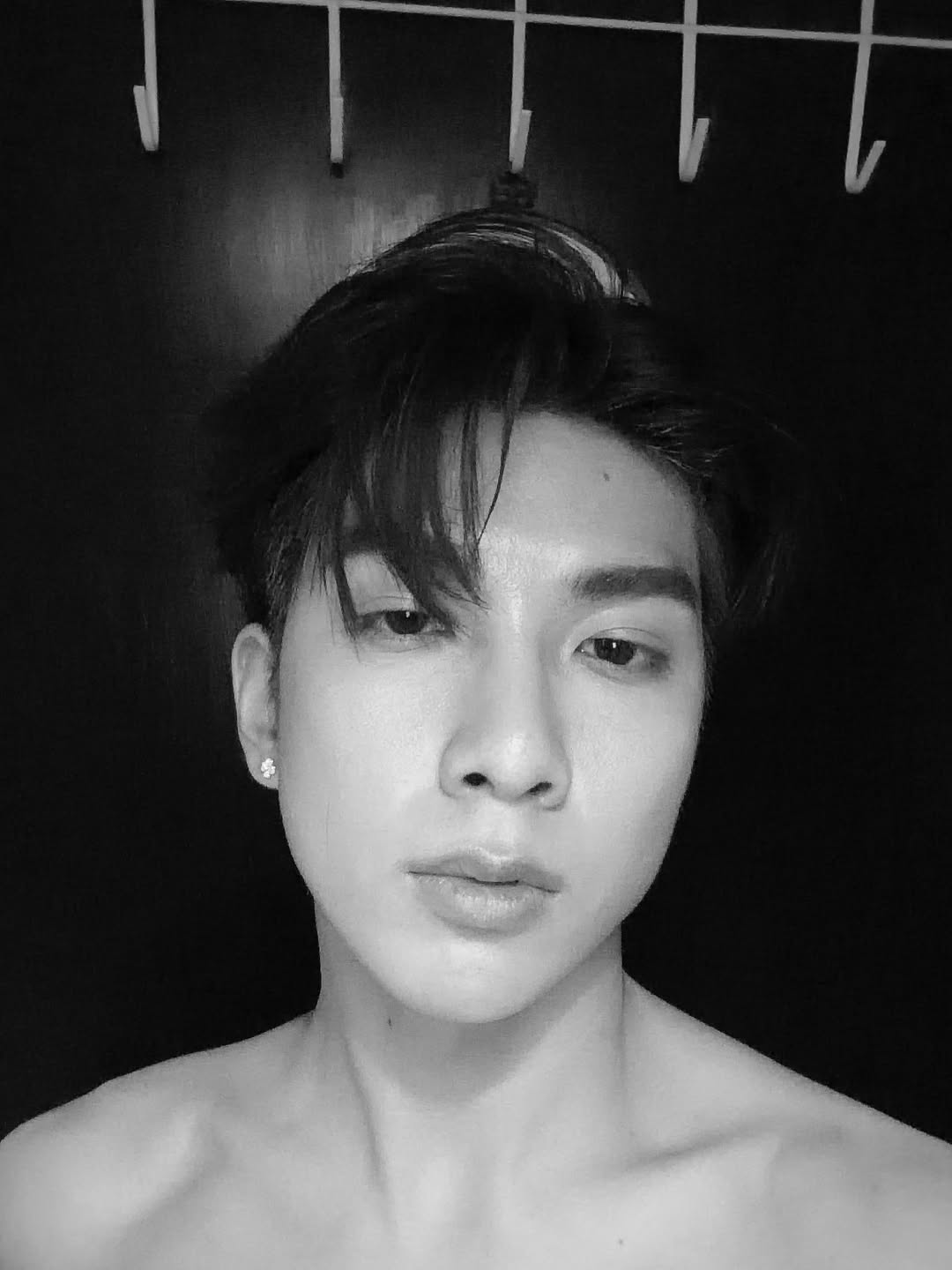 ปาล์ม - พีรวิชญ์ พินธะ