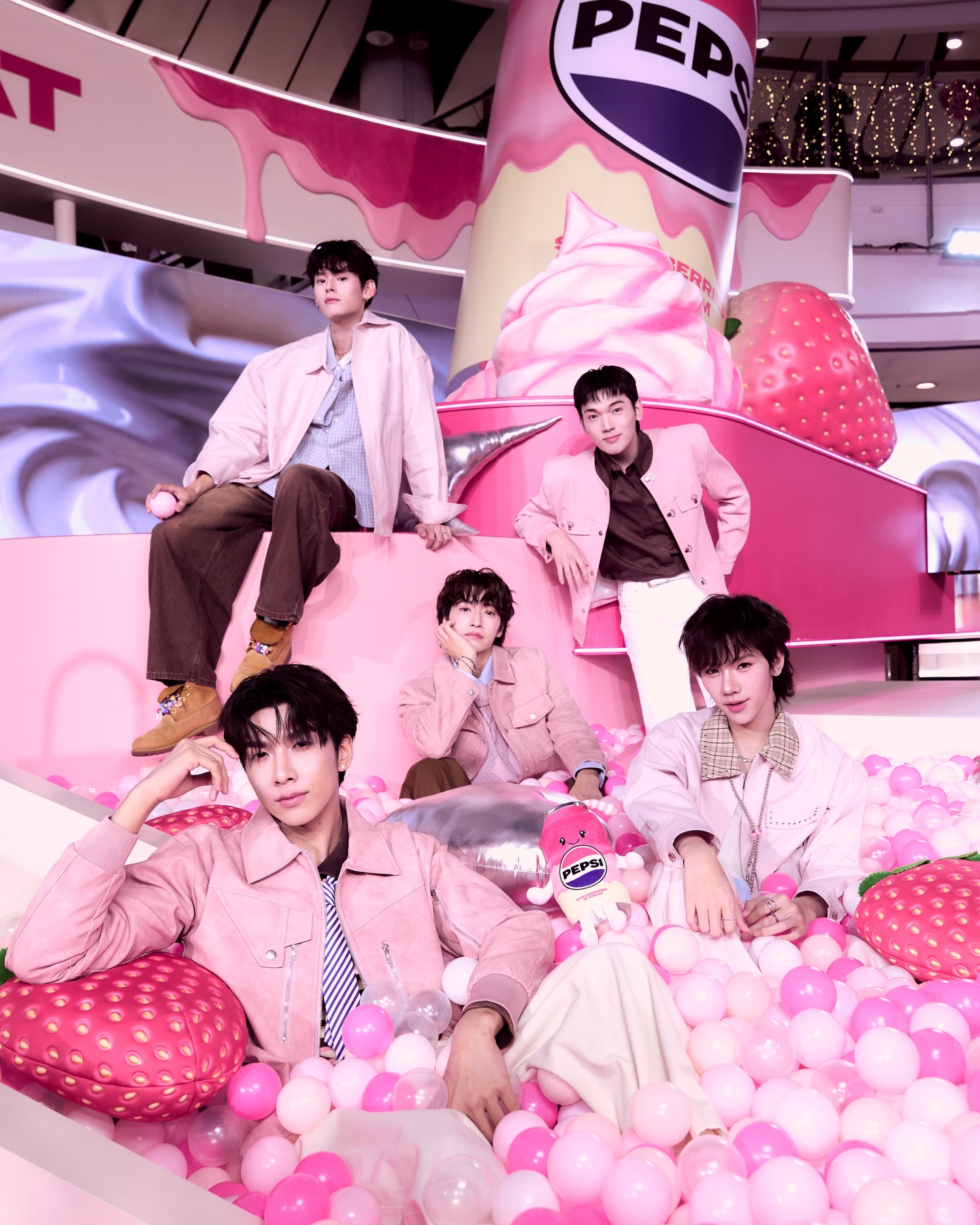 ปาล์ม - พีรวิชญ์ พินธะ