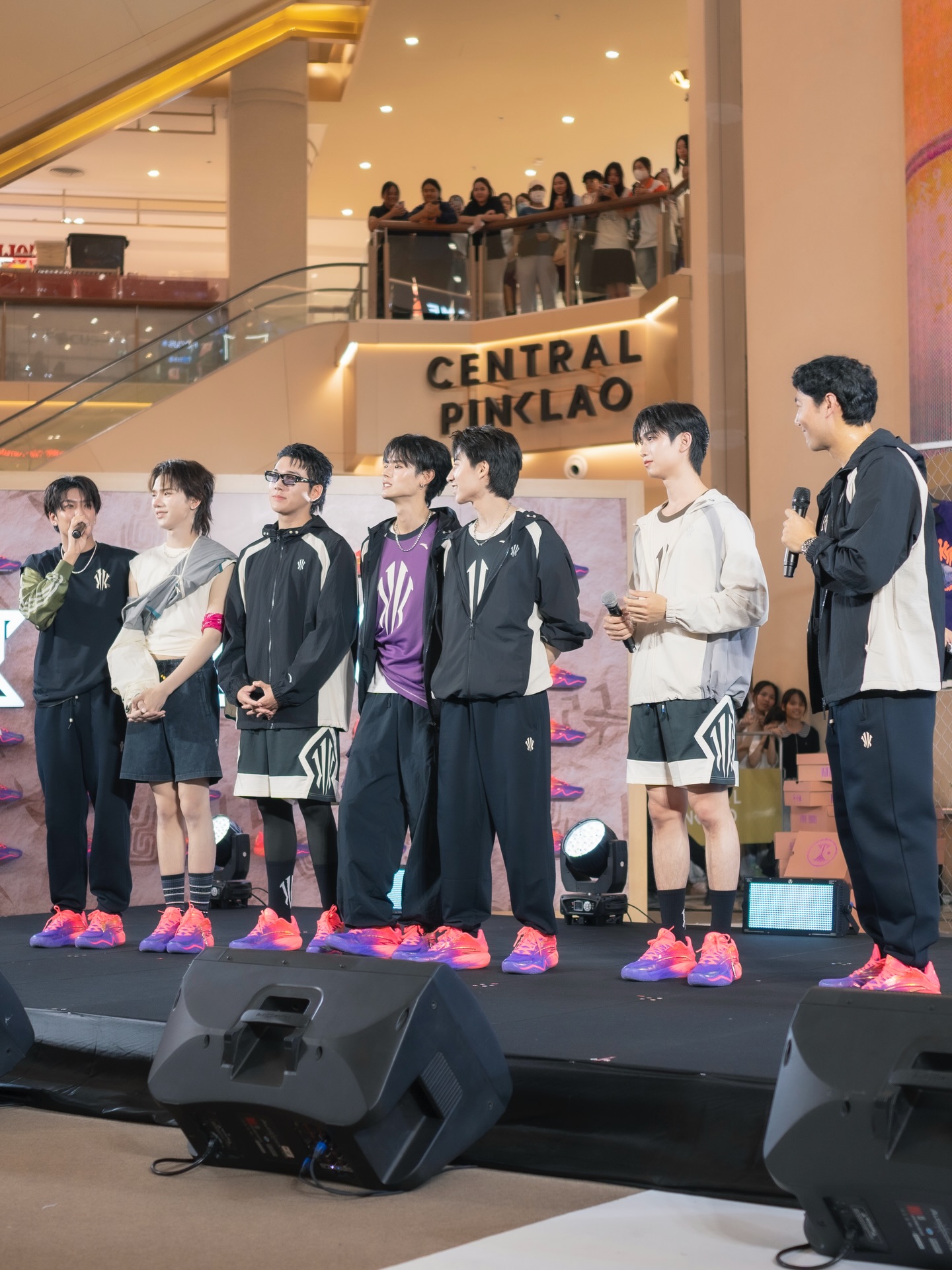 ปาล์ม - พีรวิชญ์ พินธะ