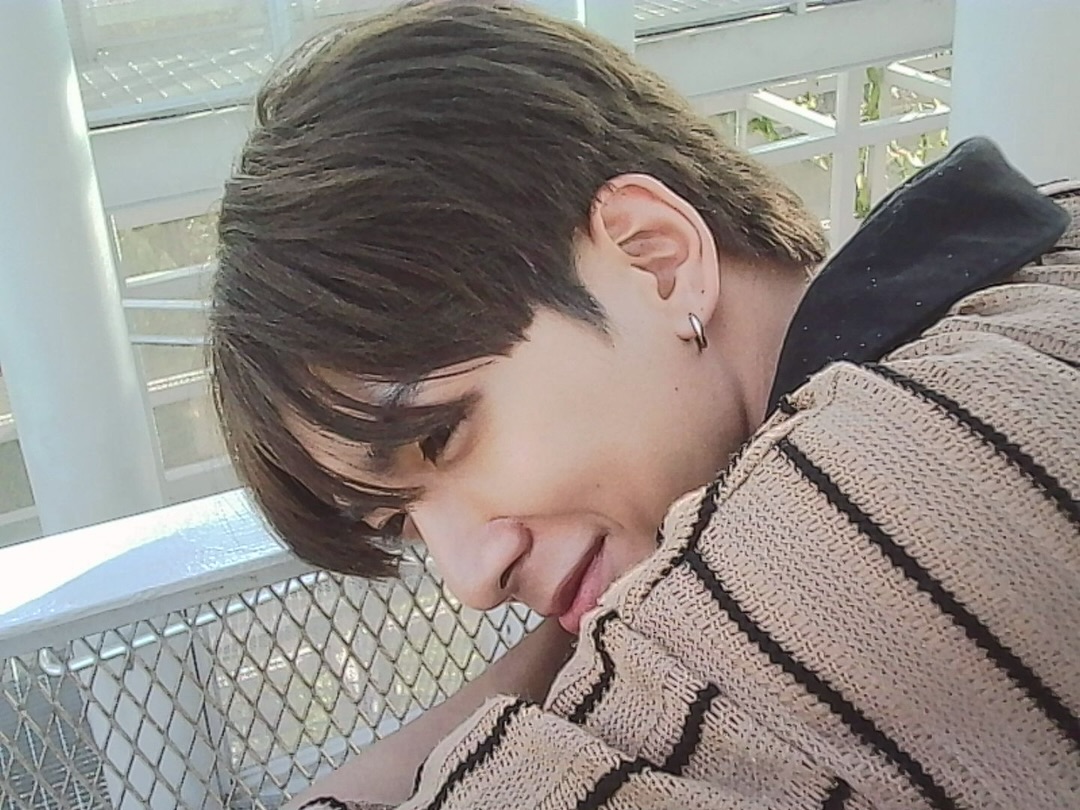 ปาล์ม - พีรวิชญ์ พินธะ