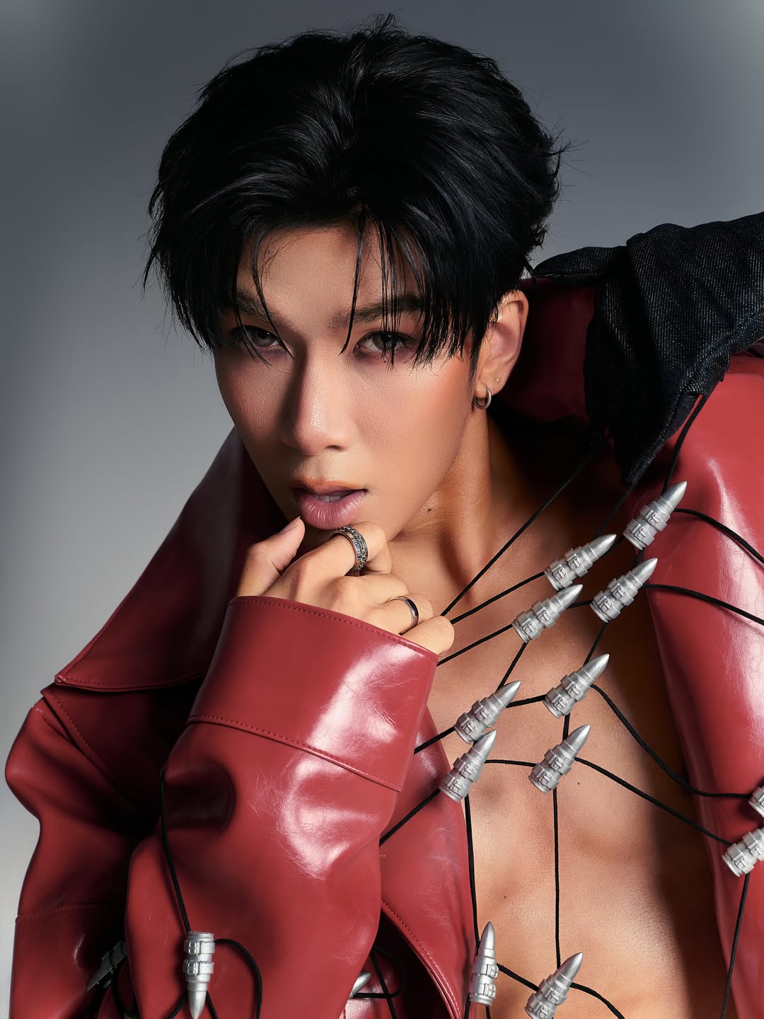 ปาล์ม - พีรวิชญ์ พินธะ
