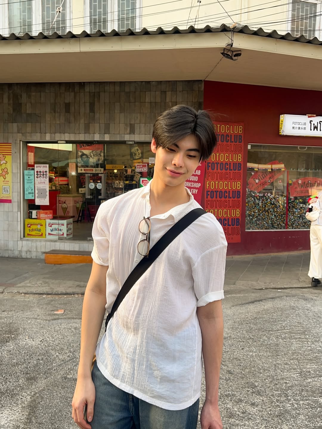 ธีร์ - ธีรติ เอกเสถียร