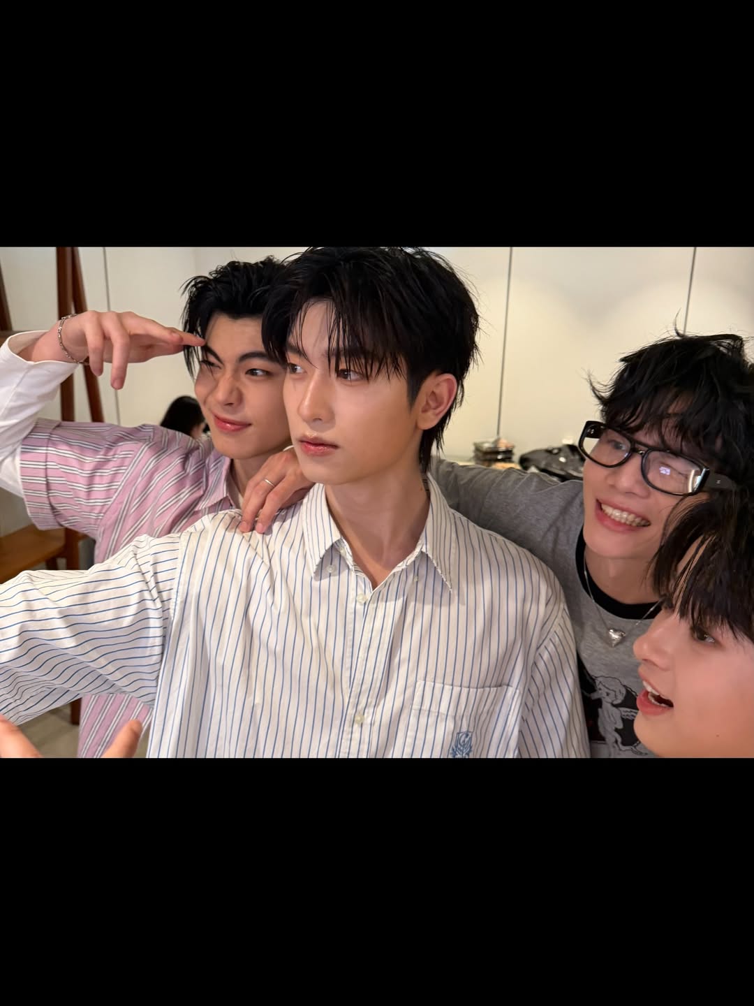 ธีร์ - ธีรติ เอกเสถียร