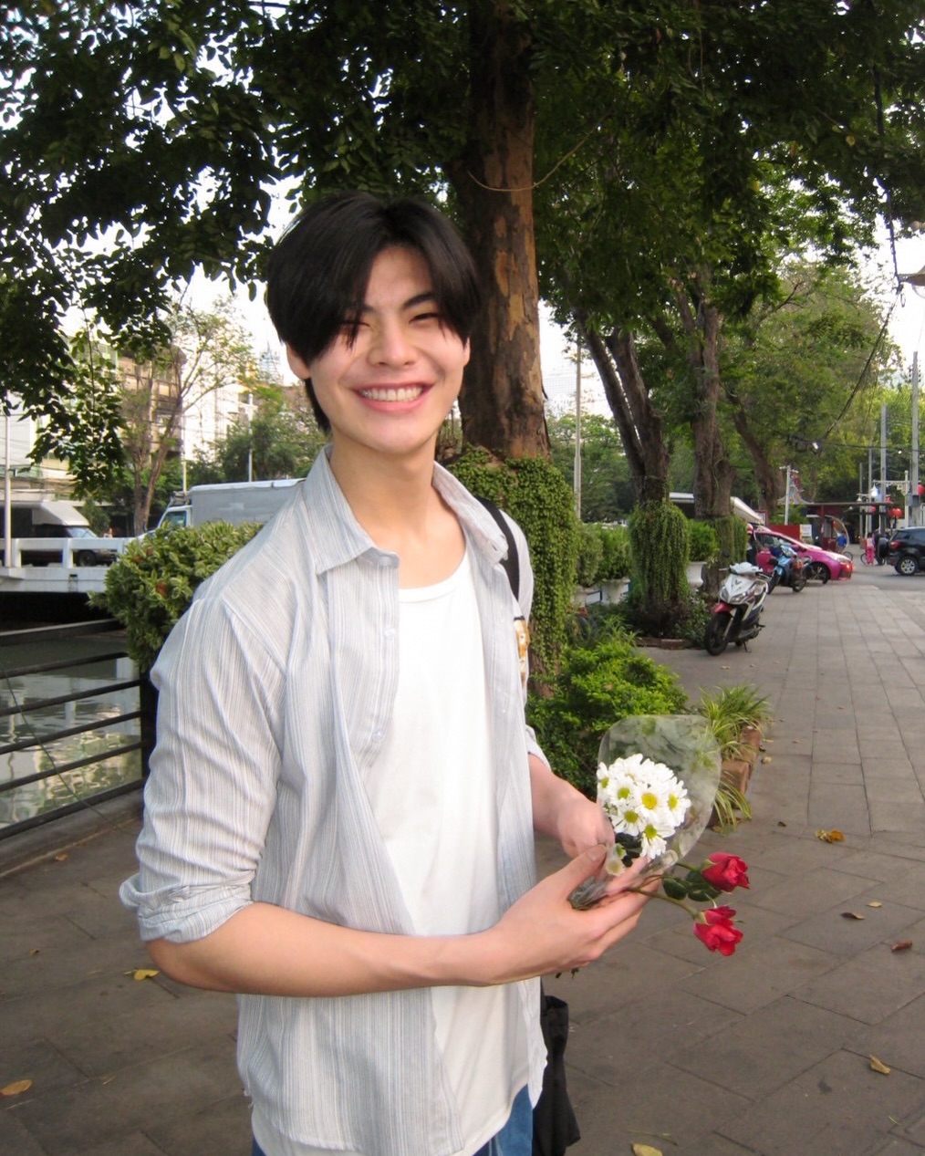 ธีร์ - ธีรติ เอกเสถียร