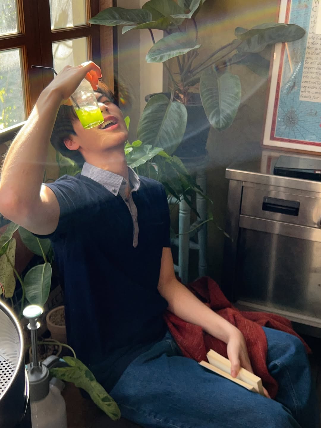 ธีร์ - ธีรติ เอกเสถียร