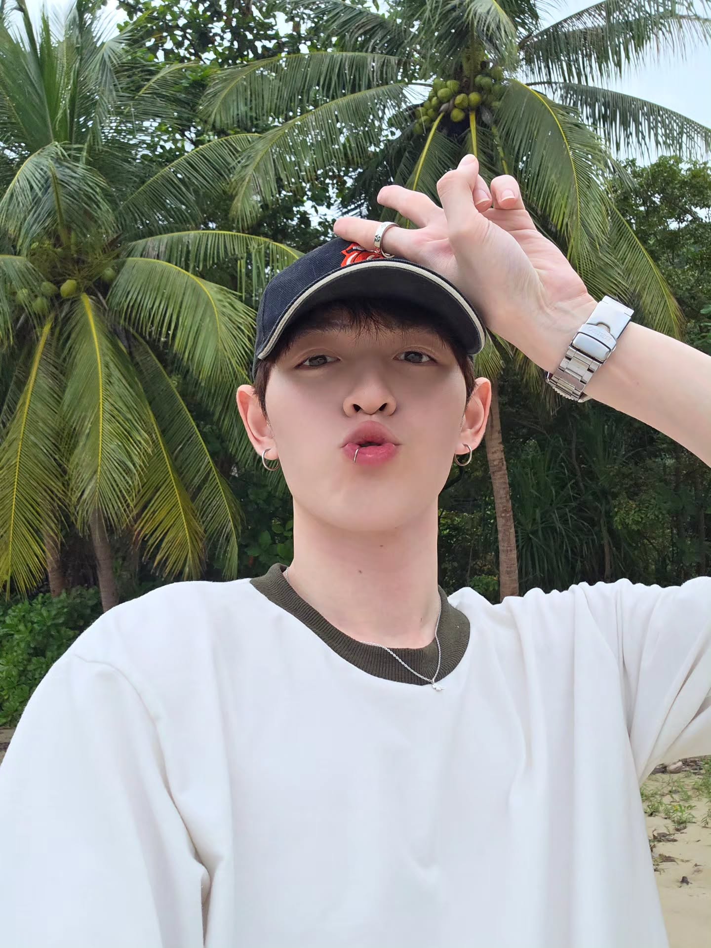 กาด พลอยสุภา