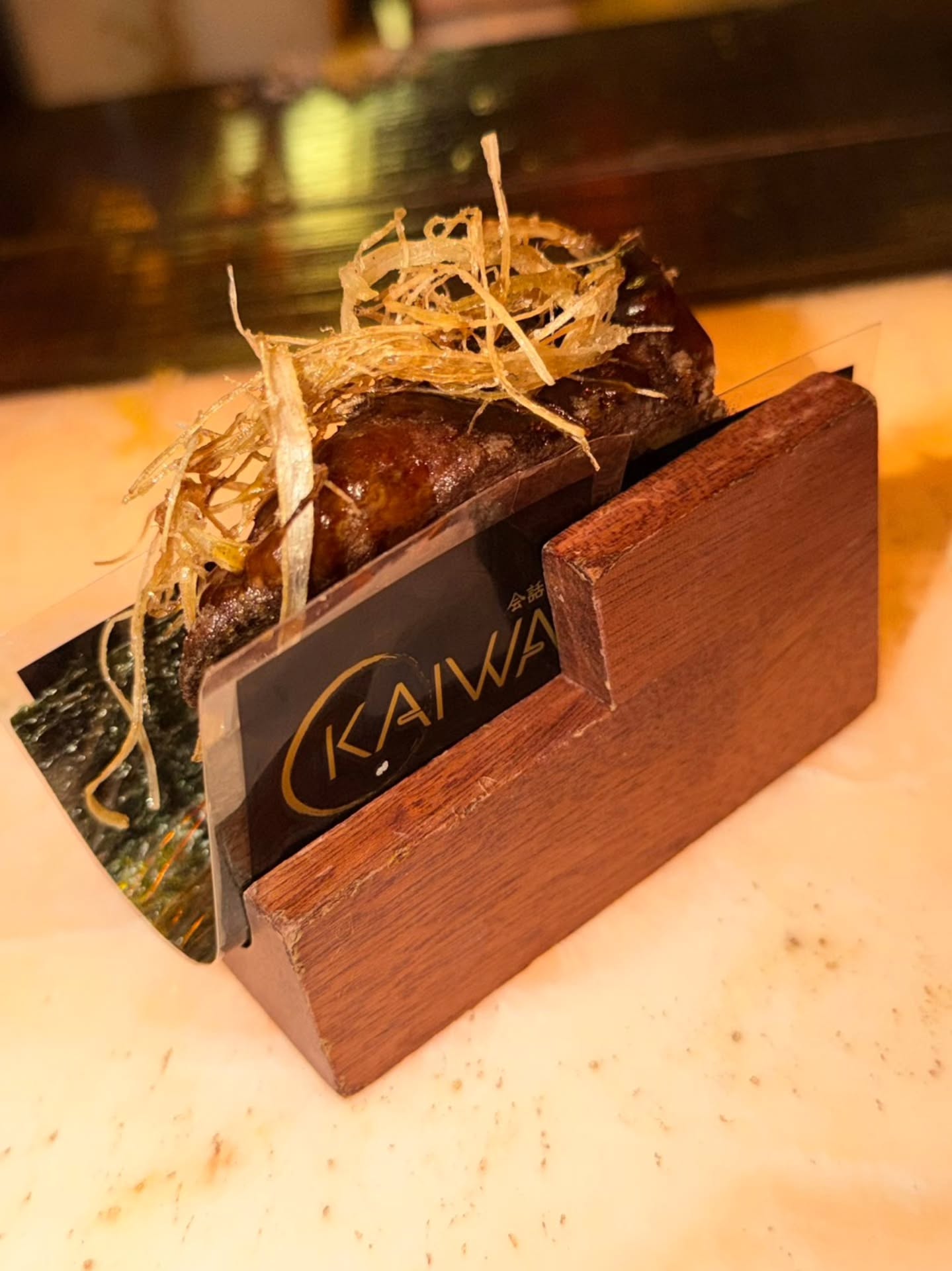 กาด พลอยสุภา