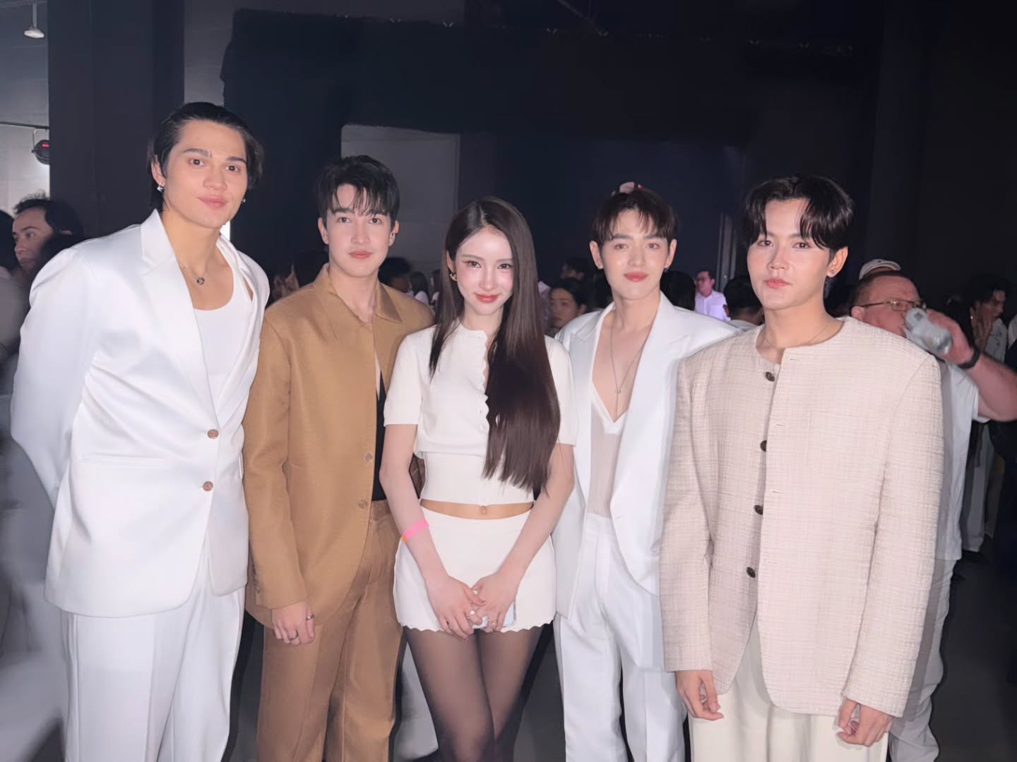 กาด พลอยสุภา