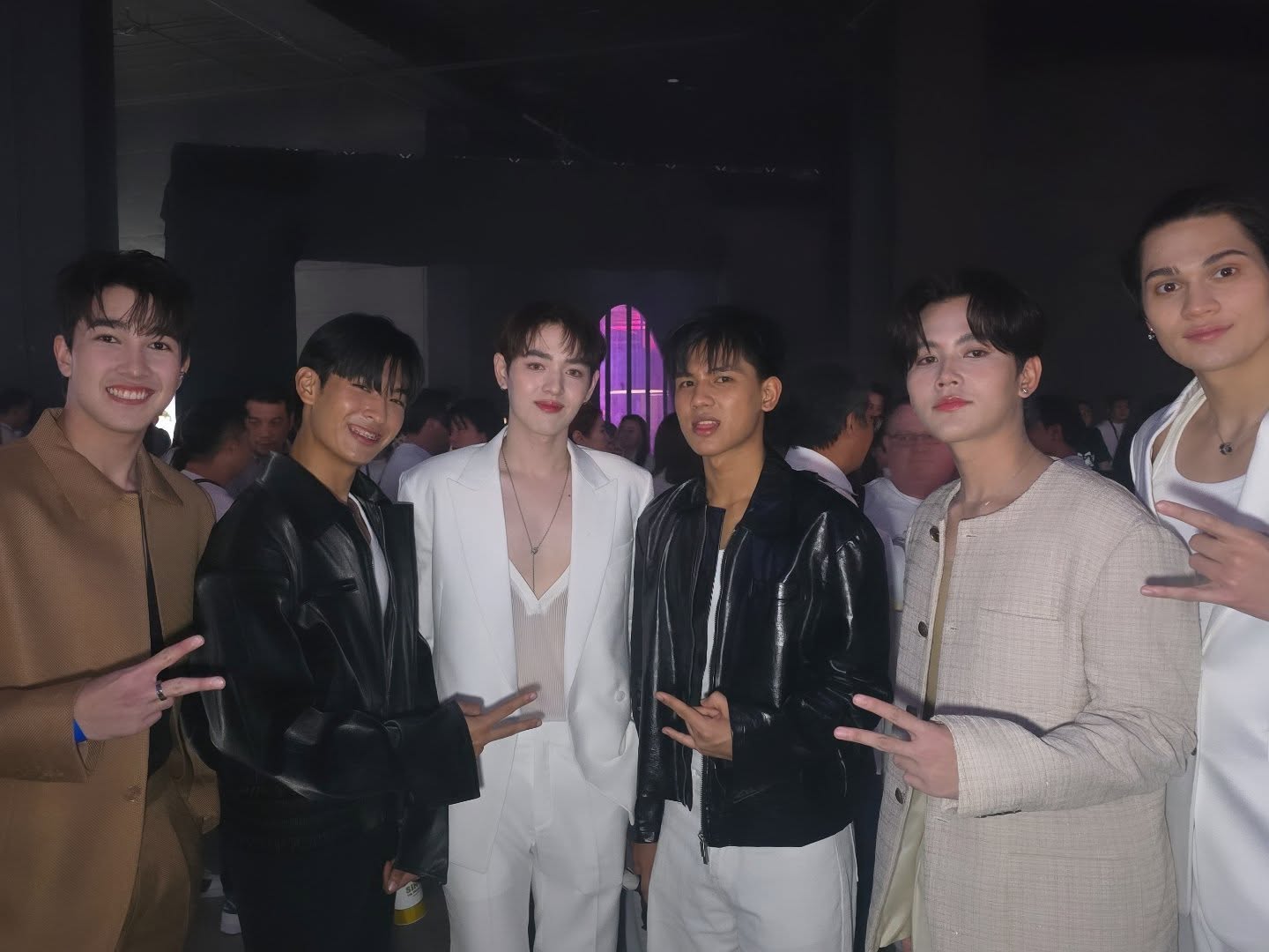 กาด พลอยสุภา