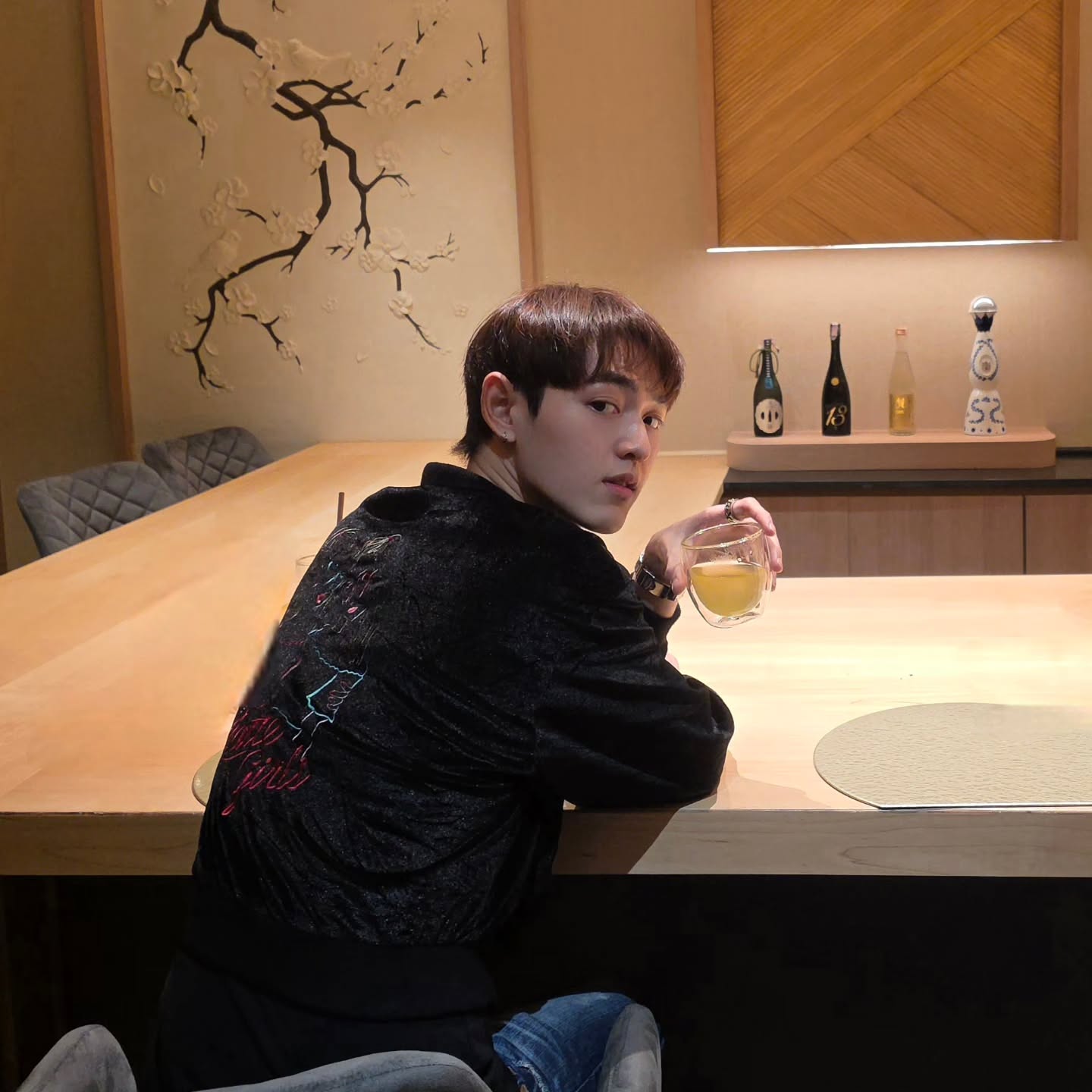 กาด พลอยสุภา