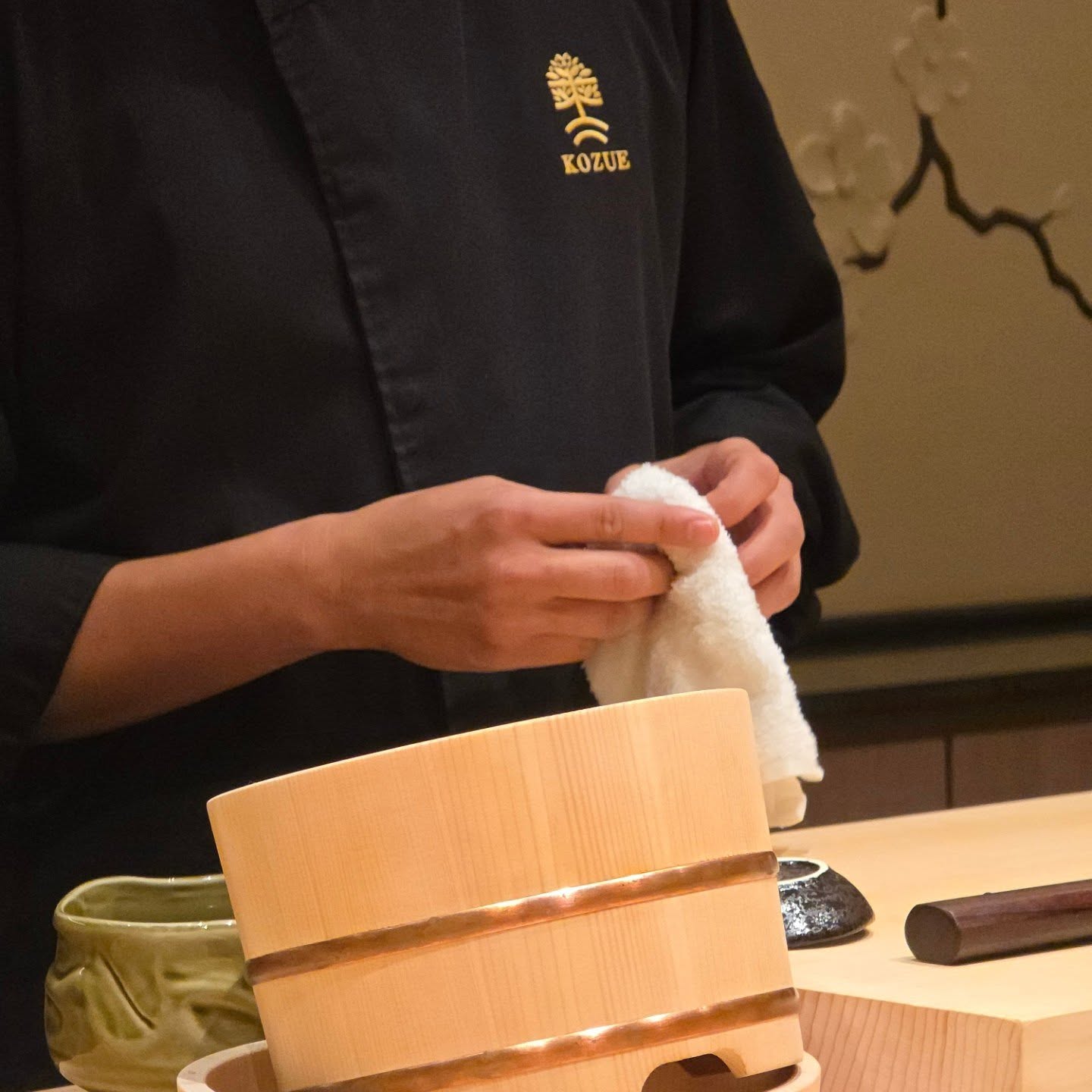 กาด พลอยสุภา