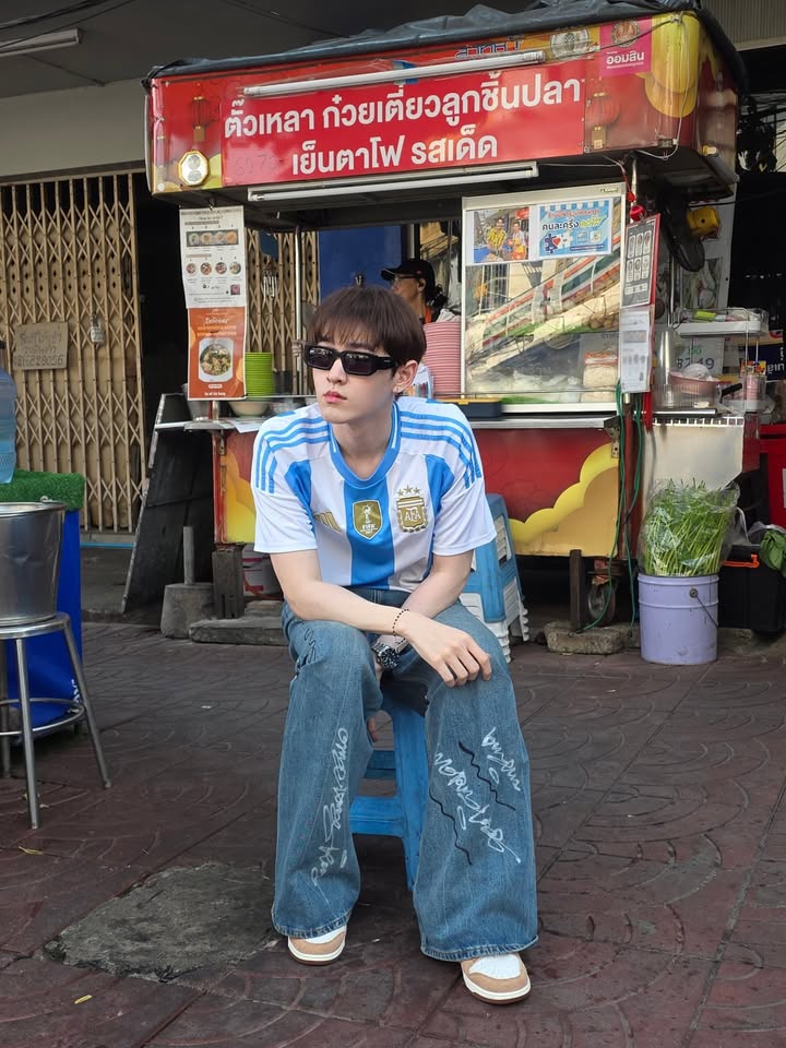 กาด พลอยสุภา