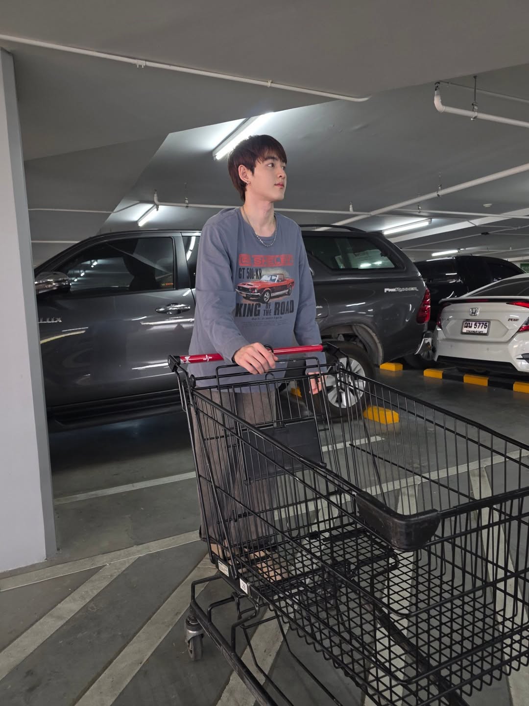 กาด พลอยสุภา