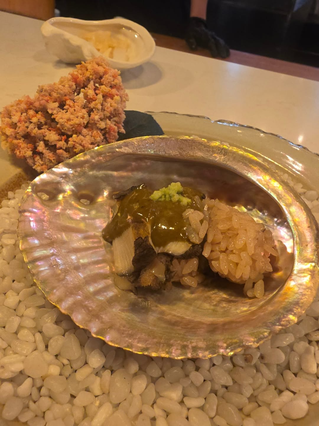 กาด พลอยสุภา