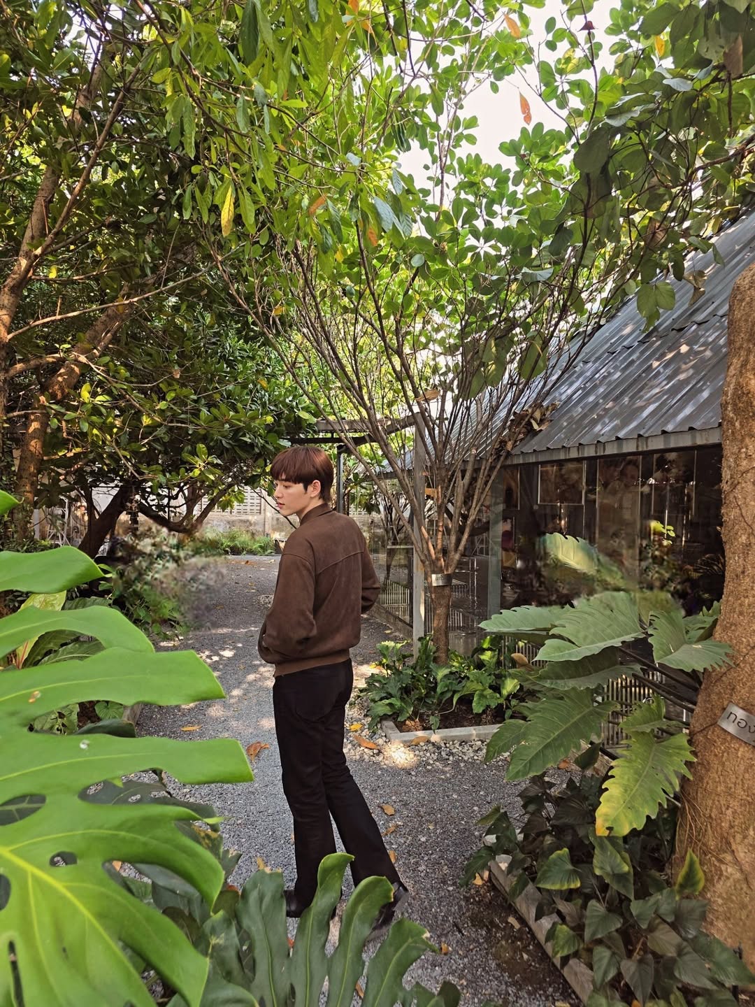 กาด พลอยสุภา