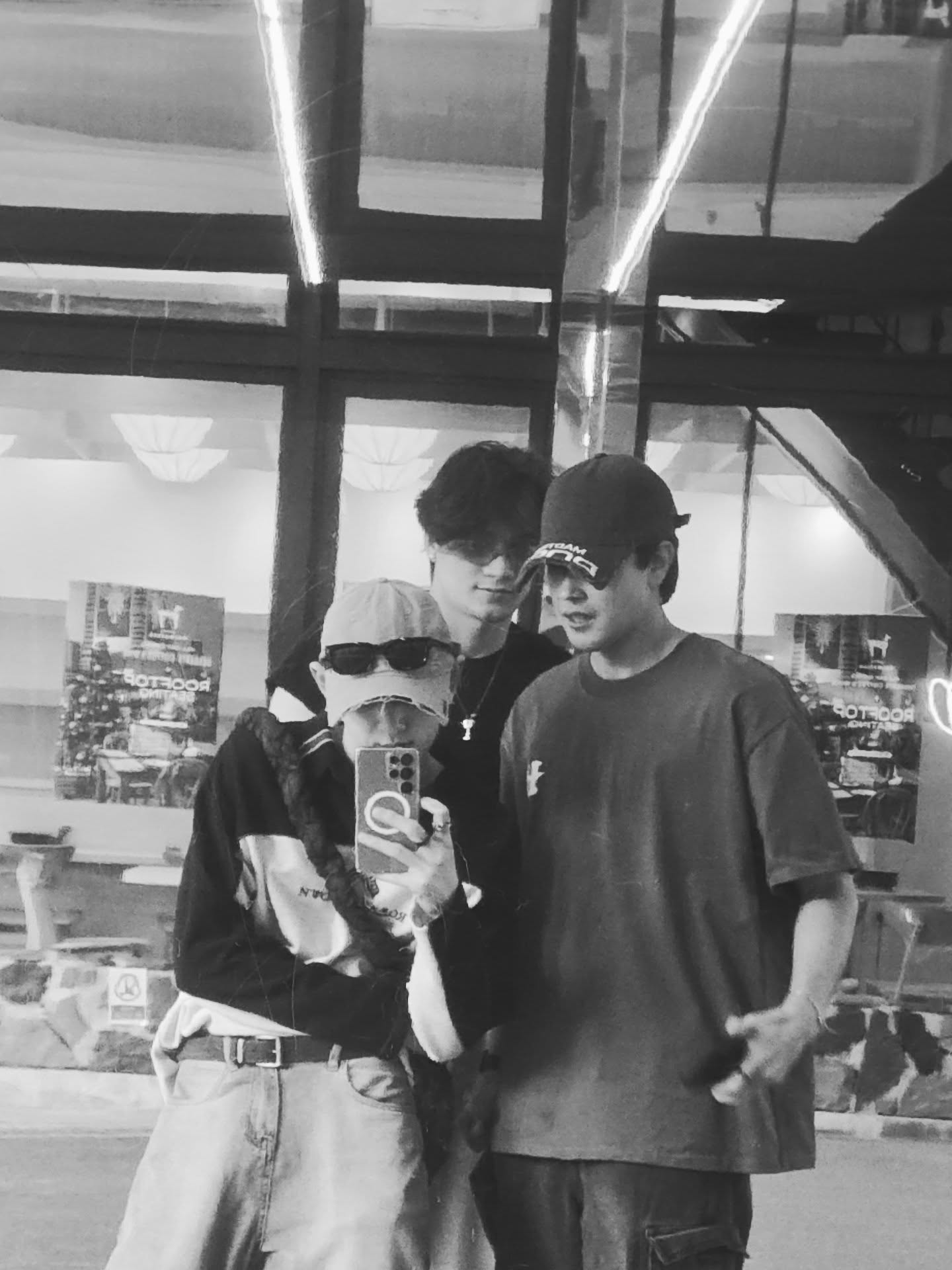 กาด พลอยสุภา