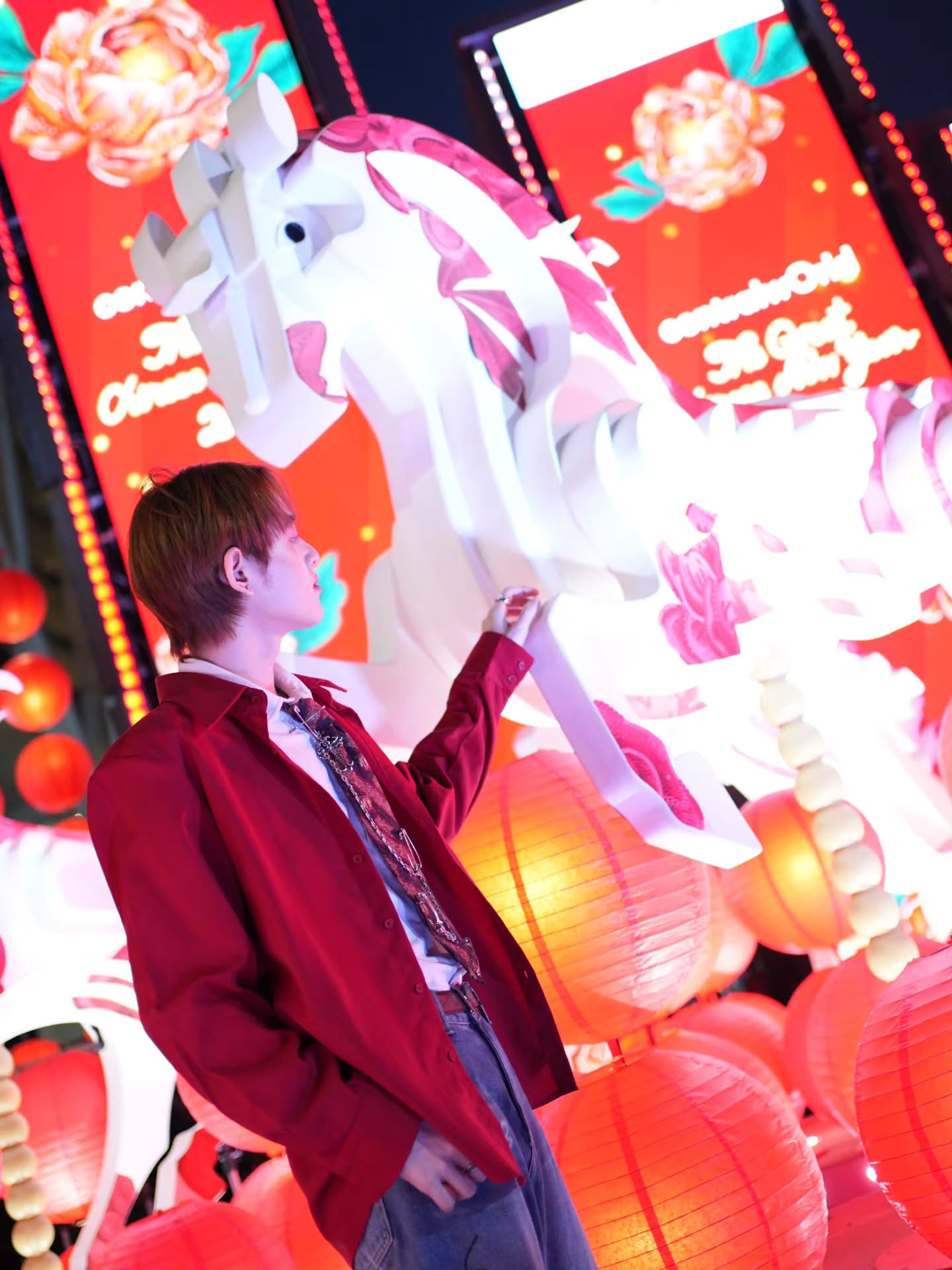 กาด พลอยสุภา