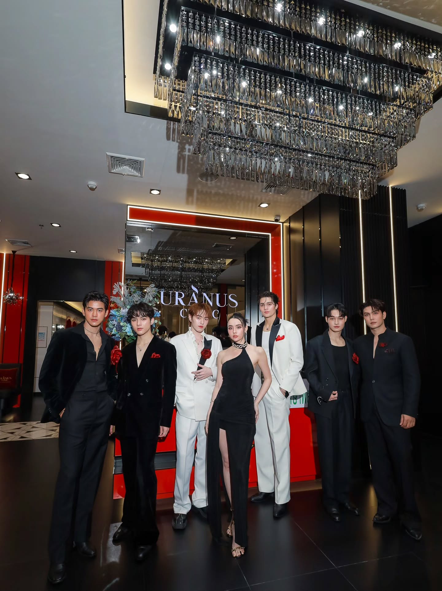 กาด พลอยสุภา