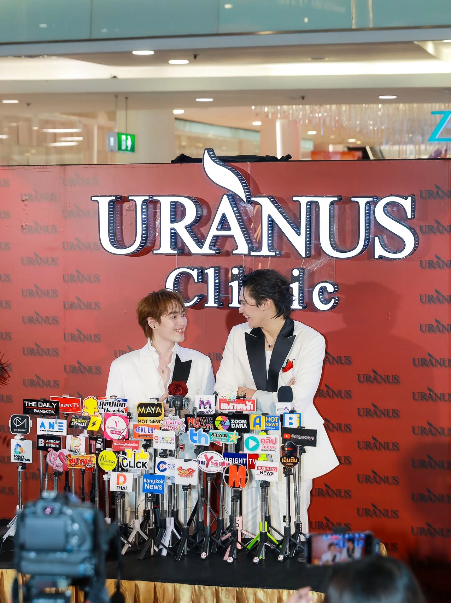 กาด พลอยสุภา