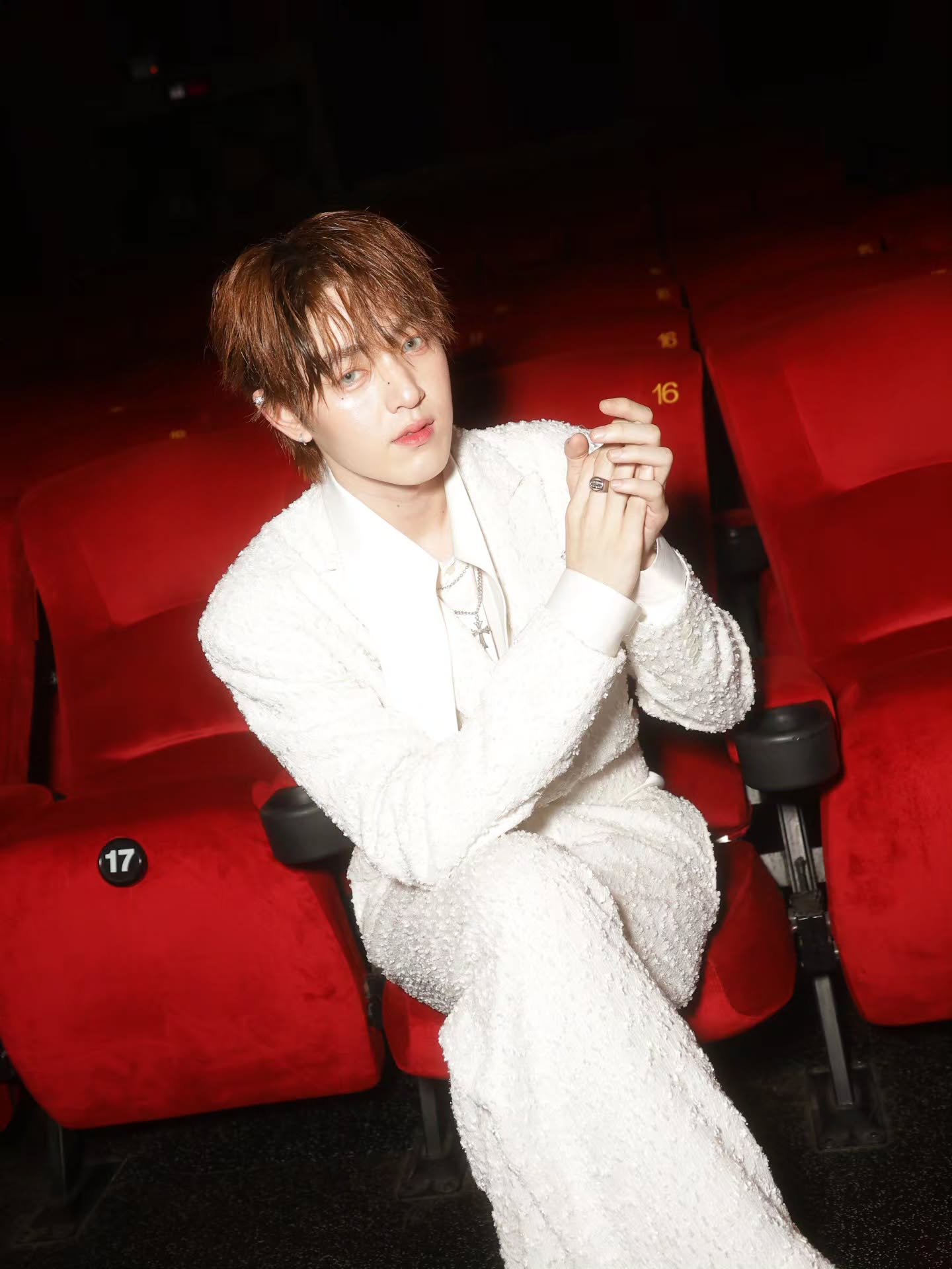 กาด พลอยสุภา