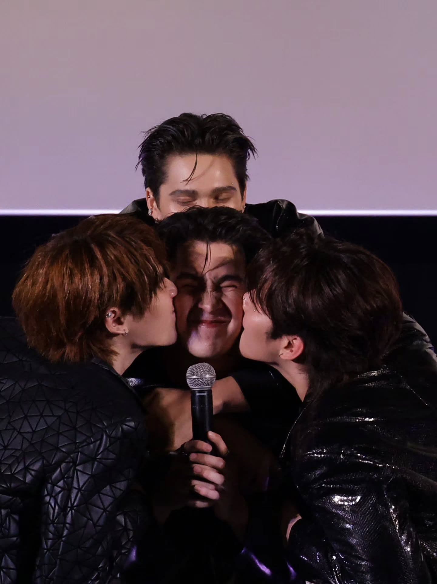 กาด พลอยสุภา