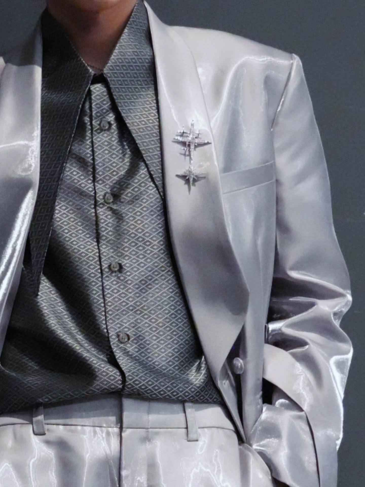 กาด พลอยสุภา