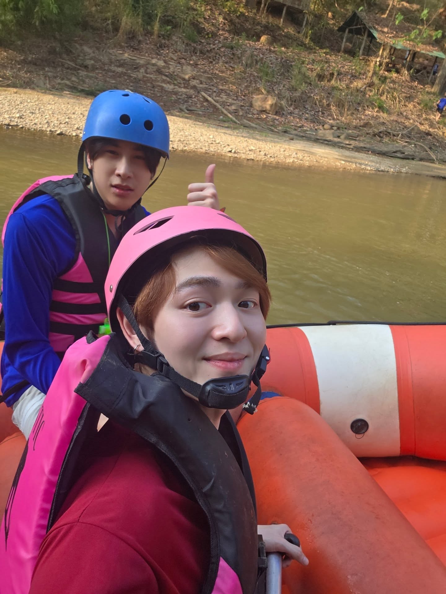 กาด พลอยสุภา