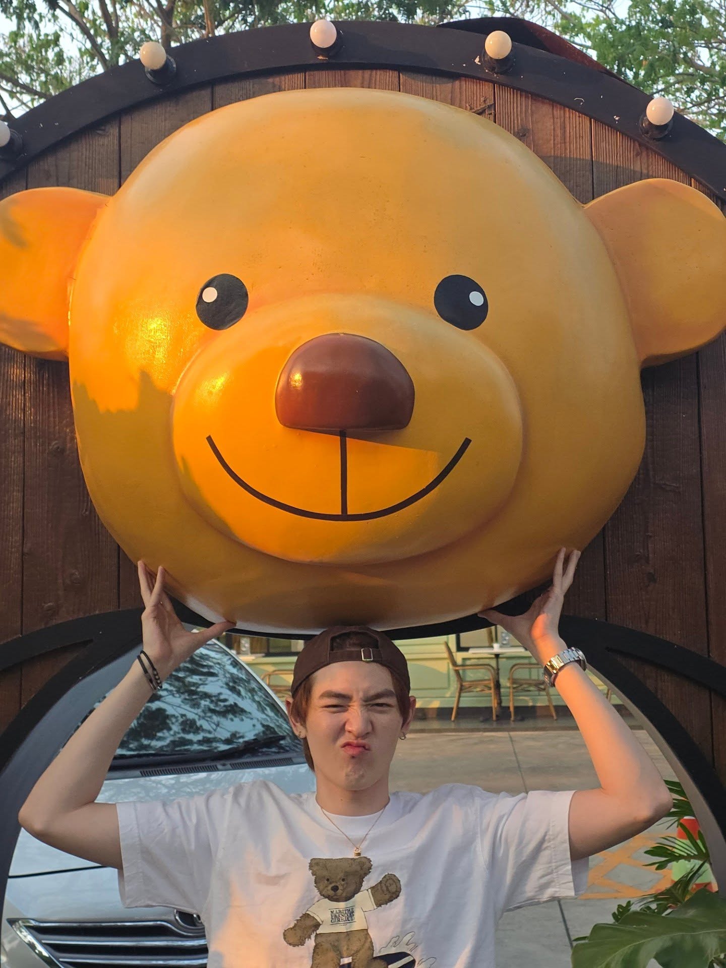 กาด พลอยสุภา