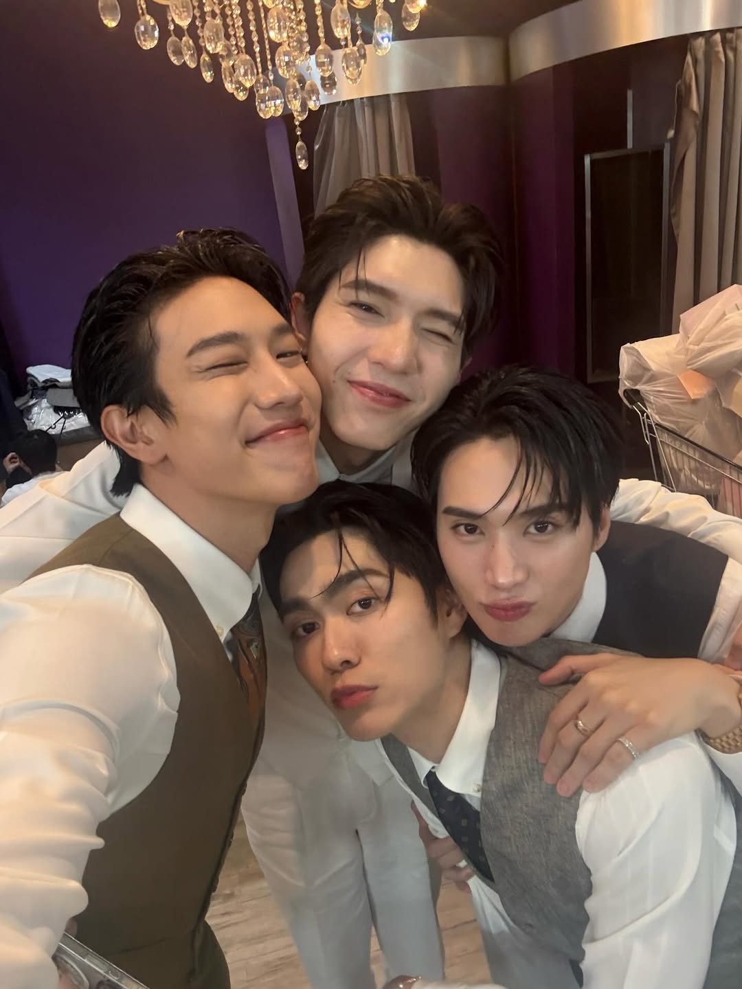 เกรท - สพล อัศวมั่นคง