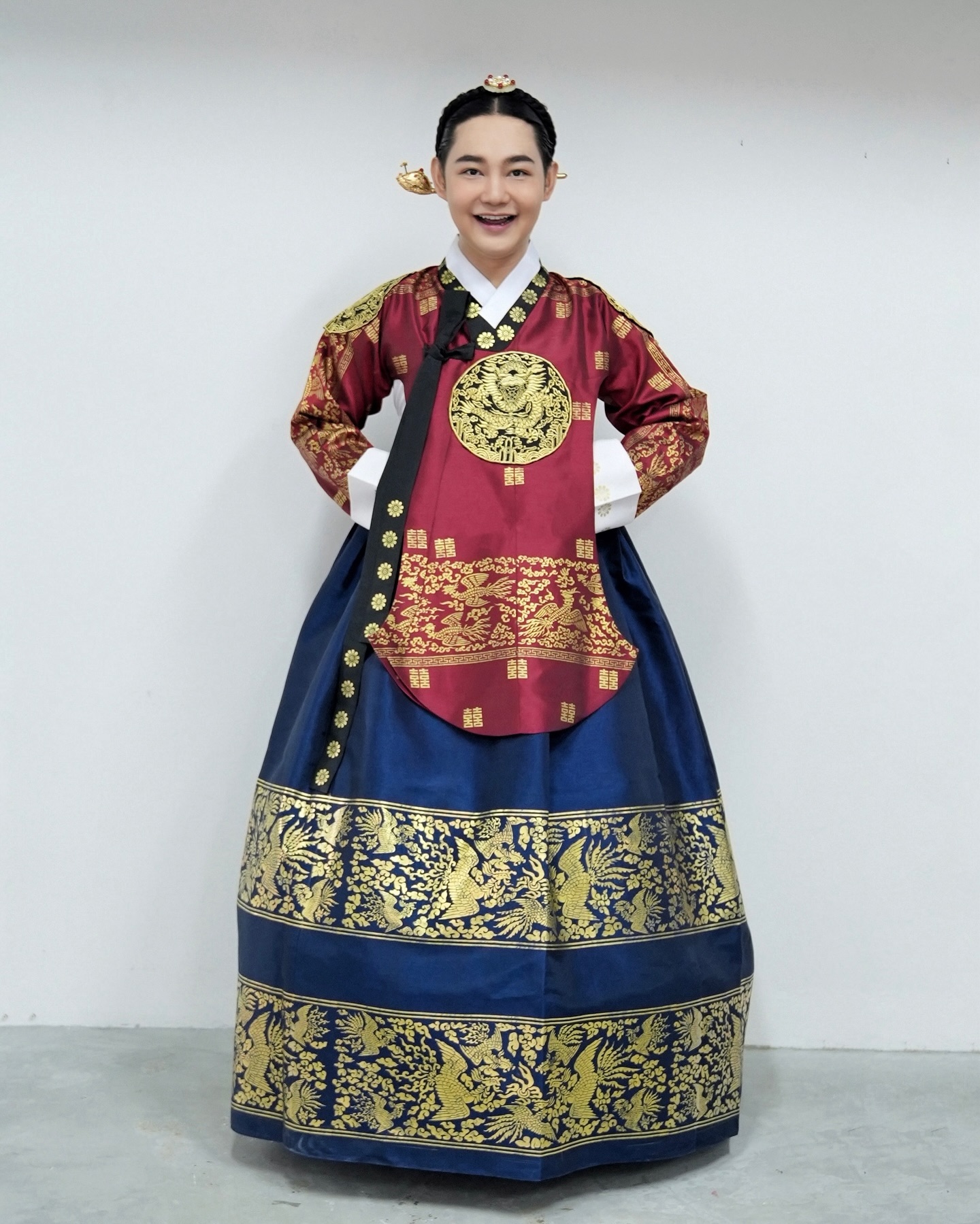 นุ้ย - ธนวัฒน์ ประสิทธิสมพร