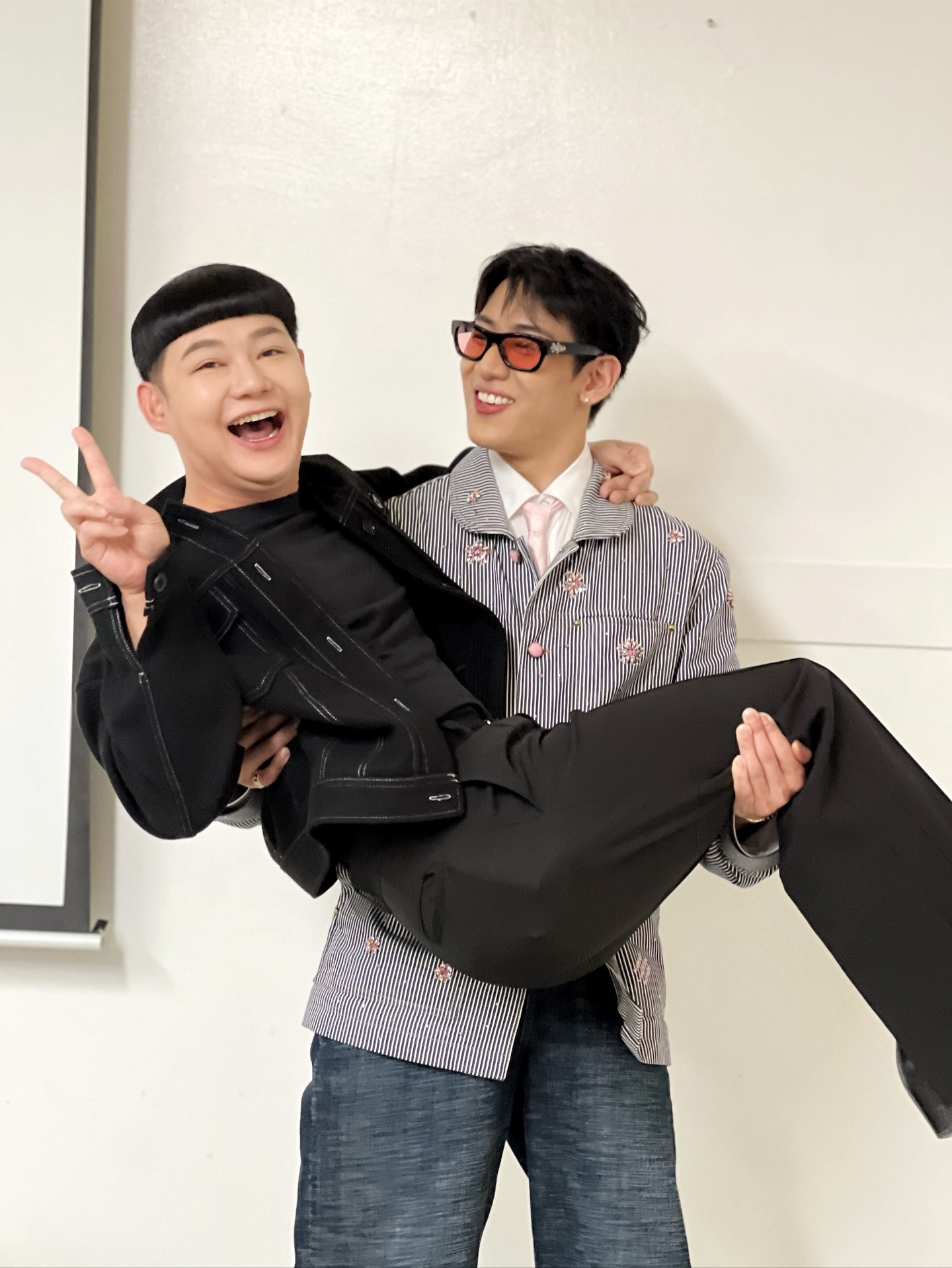 นุ้ย - ธนวัฒน์ ประสิทธิสมพร