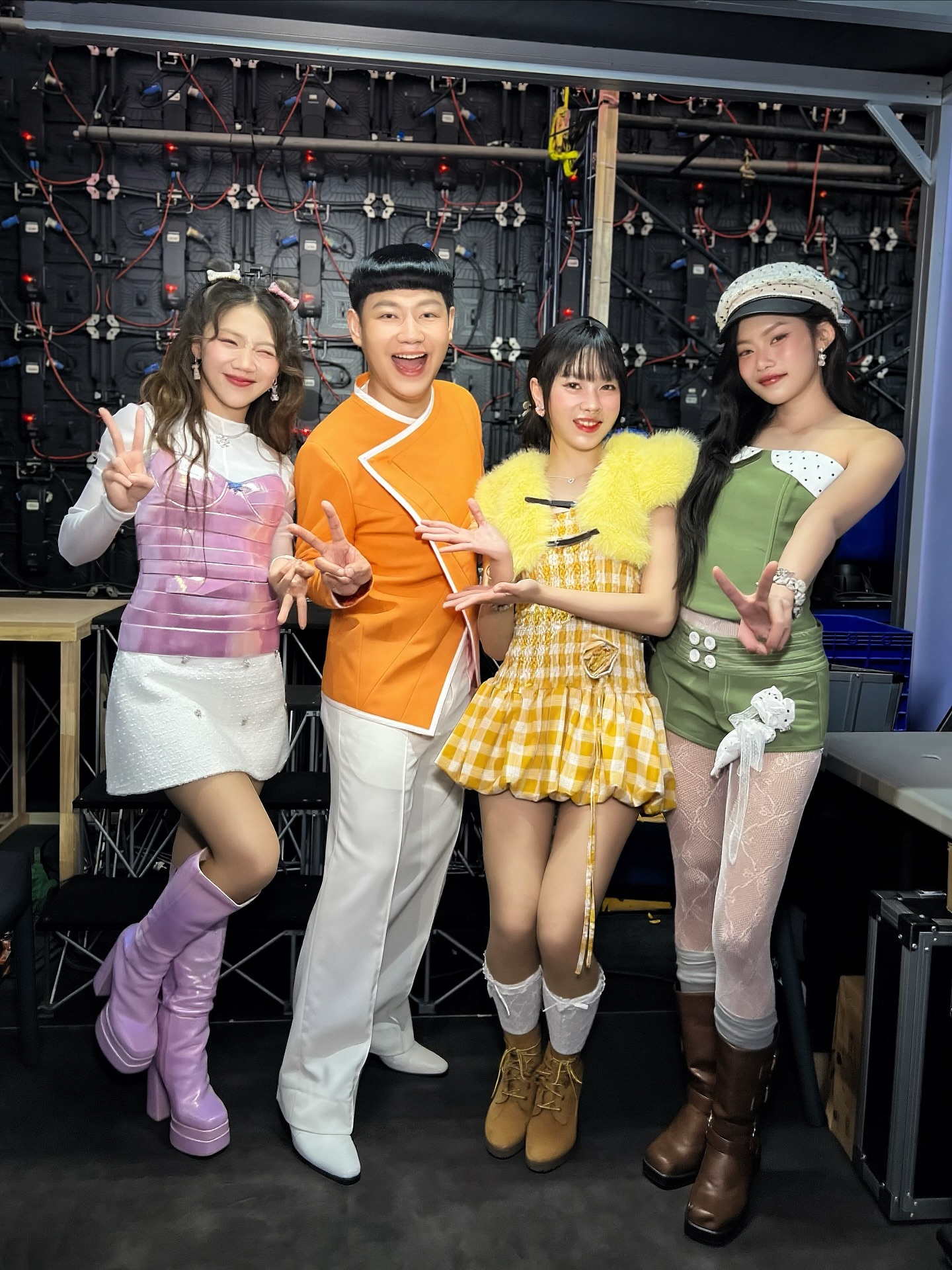 นุ้ย - ธนวัฒน์ ประสิทธิสมพร