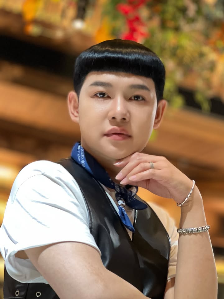 นุ้ย - ธนวัฒน์ ประสิทธิสมพร