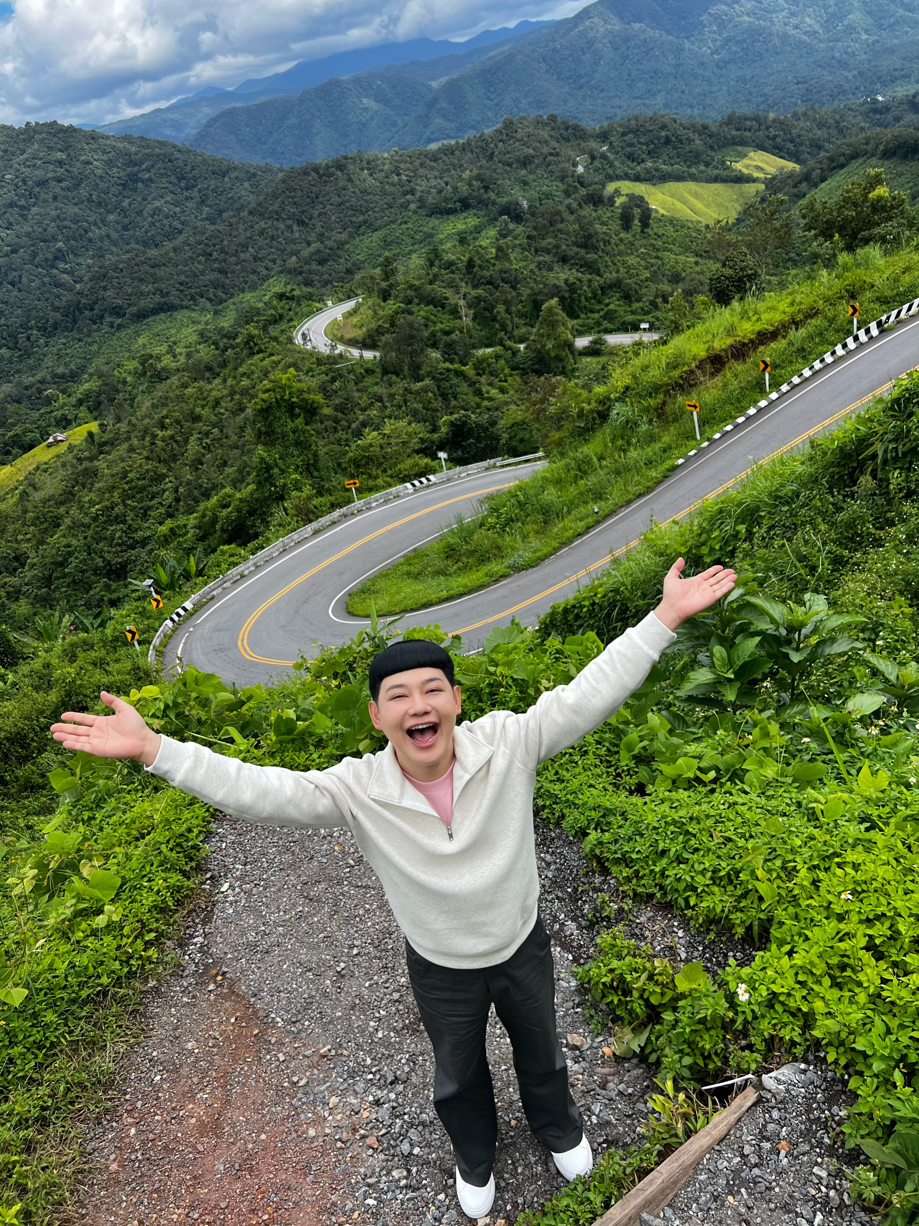 นุ้ย - ธนวัฒน์ ประสิทธิสมพร