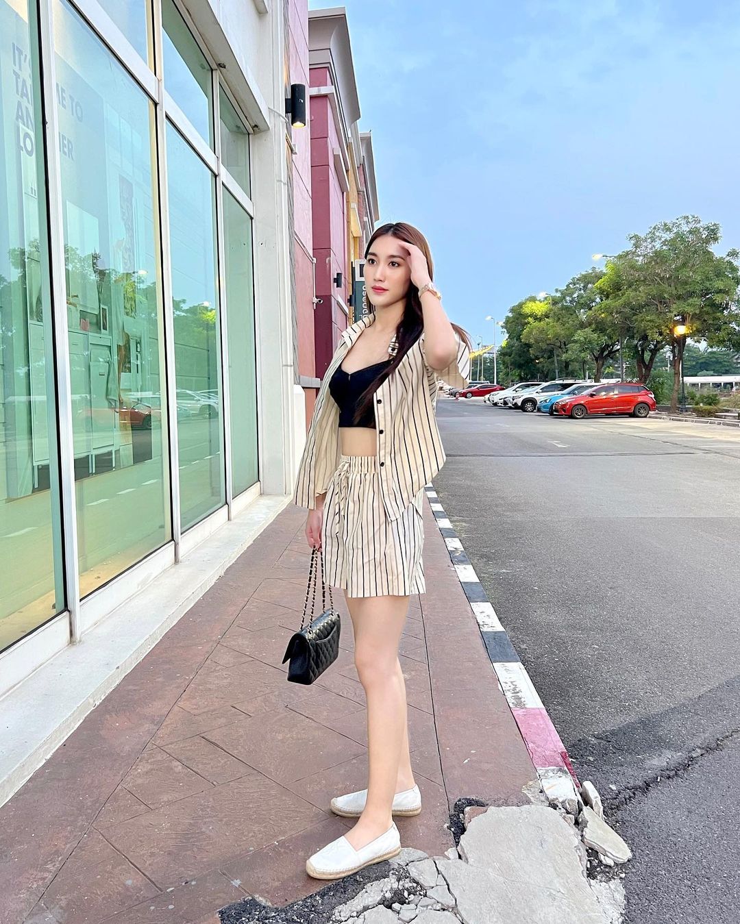 เบส - รักษ์วนีย์ คำสิงห์