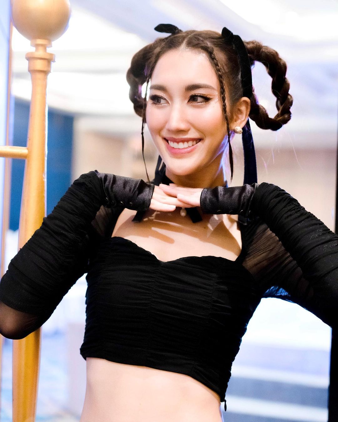 เบส - รักษ์วนีย์ คำสิงห์