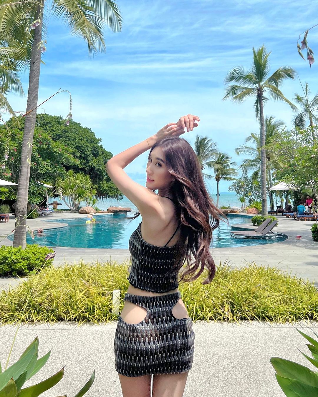 เบส - รักษ์วนีย์ คำสิงห์