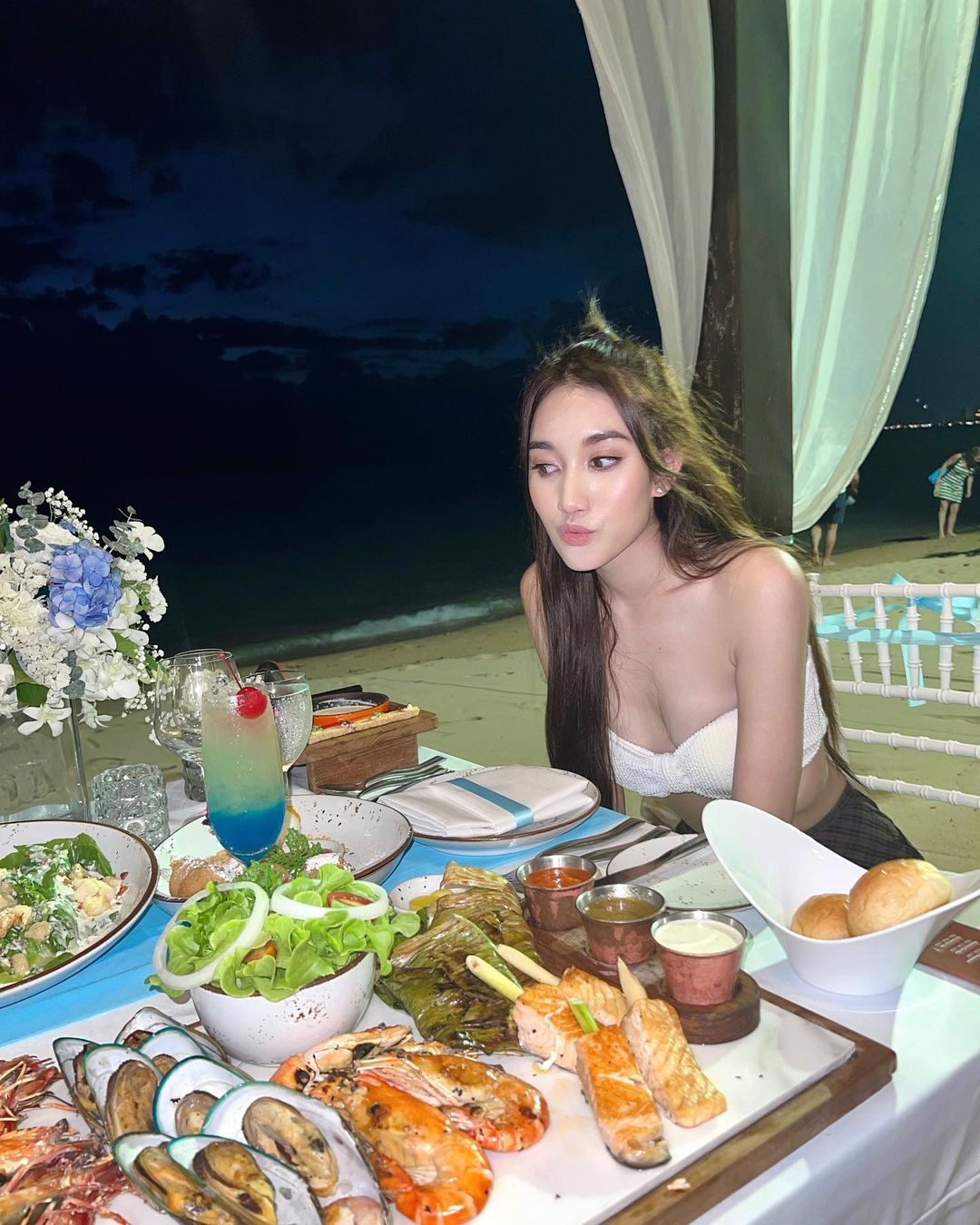 เบส - รักษ์วนีย์ คำสิงห์